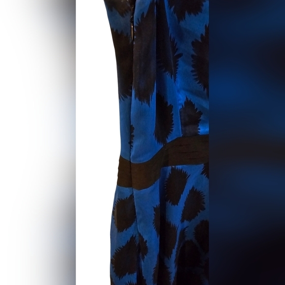 The Limited - Sleeveless Semi-Sheer Blue & Black Abtract Print Dress​​​​​ - Picture 5 of 10